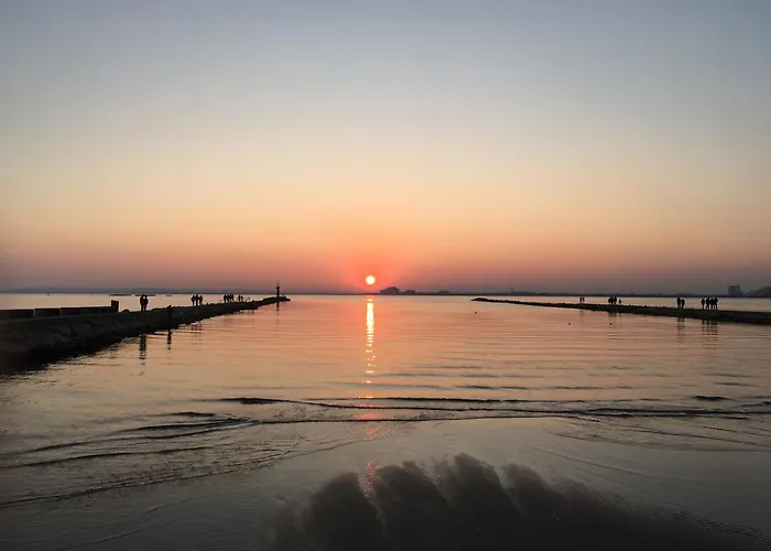 Roses Confort Beach Ev Milleni